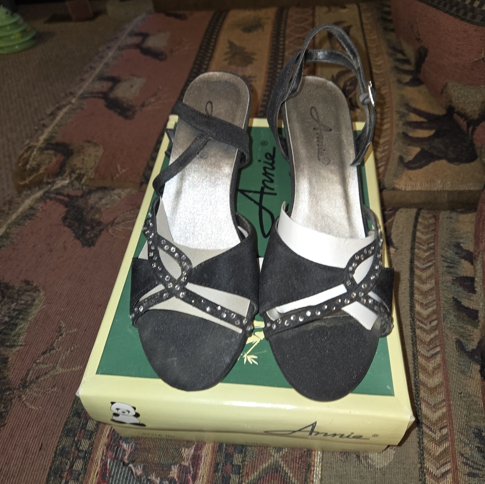 Annie Elegant Black and White Heels